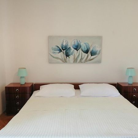 Apartment Vera, 80 M From The Sea Новиград Экстерьер фото